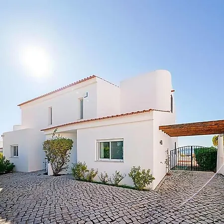Sleeps 8 With Pool Air Con And Wifi Villa *